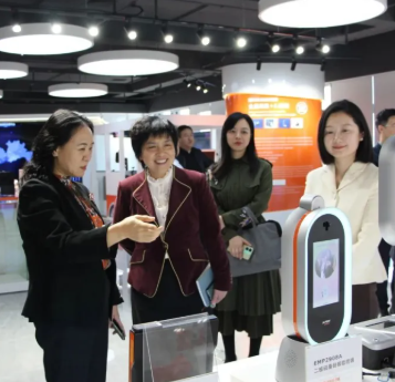 深圳市委外辦蒞臨雄帝科技調研指導工作